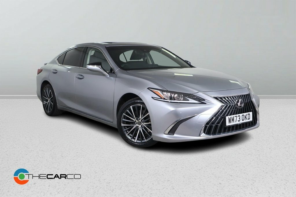 Lexus ES Saloon Silver