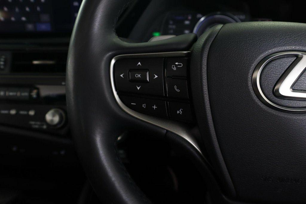 Lexus ES 300H 2.5 Cvt Premium Edition Green #17