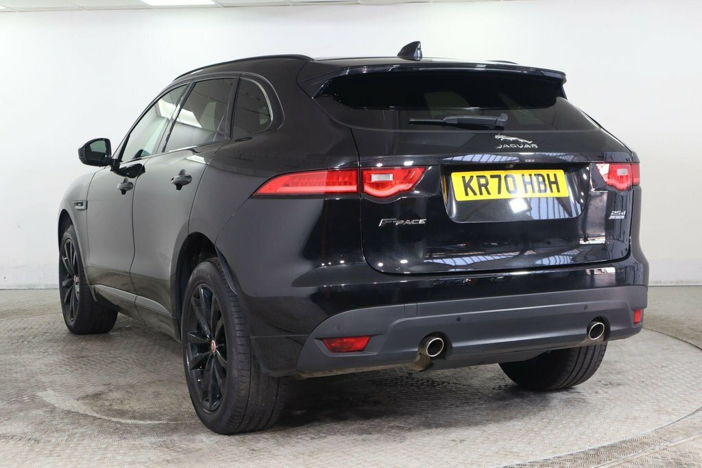 Jaguar F-Pace 2L Chequered Flag Black #4