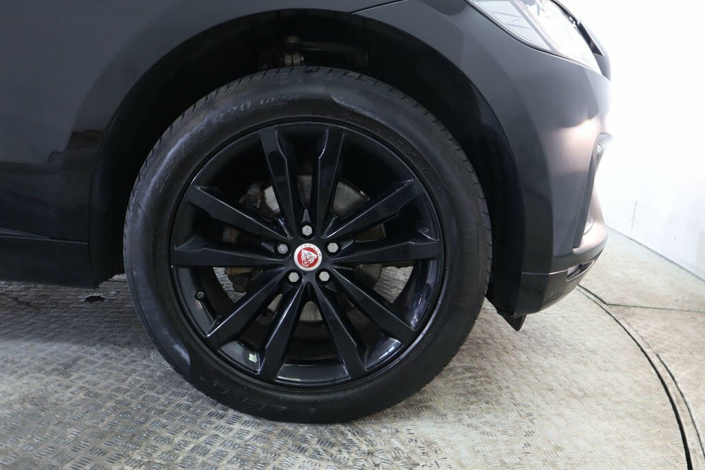 Jaguar F-Pace 2.0 I4 180Ps R-sport Awd Black #25