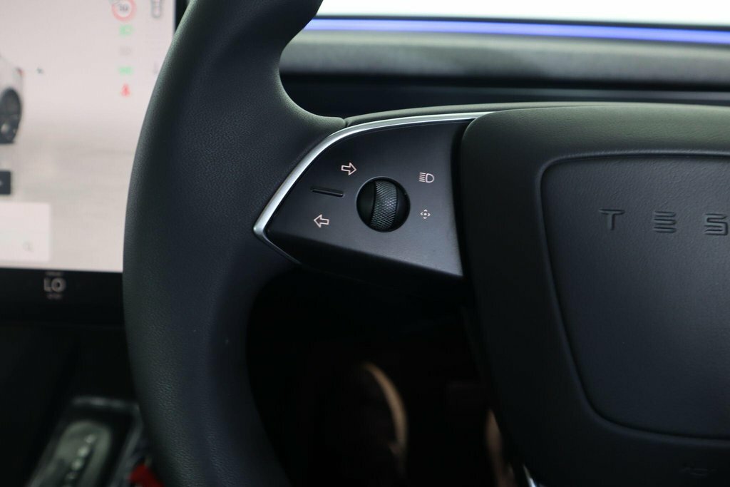 Tesla Model 3 Saloon Saloon Rwd 208 Ps 2024 White #50
