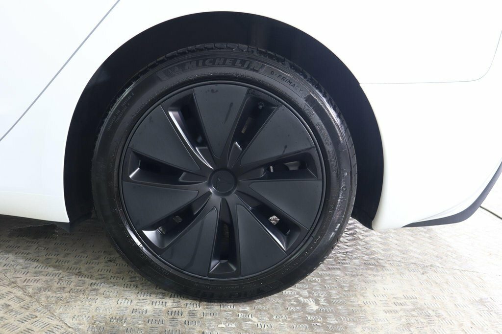 Tesla Model 3 Saloon Saloon Rwd 208 Ps 2024 White #20