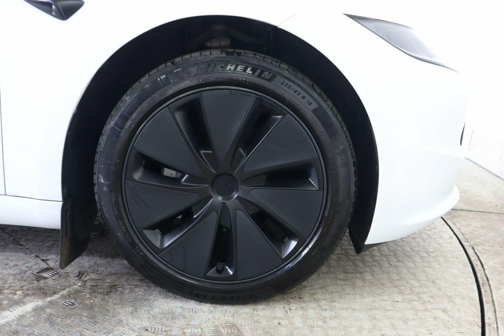 Tesla Model 3 Saloon Saloon Rwd 208 Ps 2024 White #18