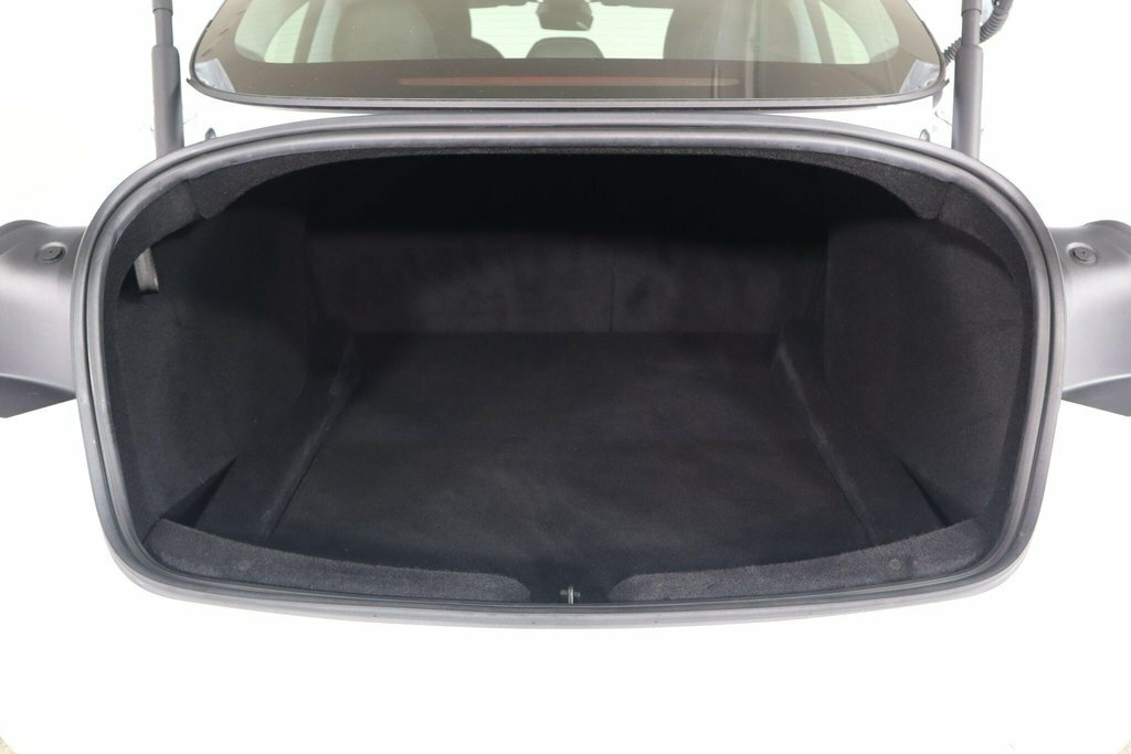 Tesla Model 3 Saloon Saloon Rwd 208 Ps 2024 White #46