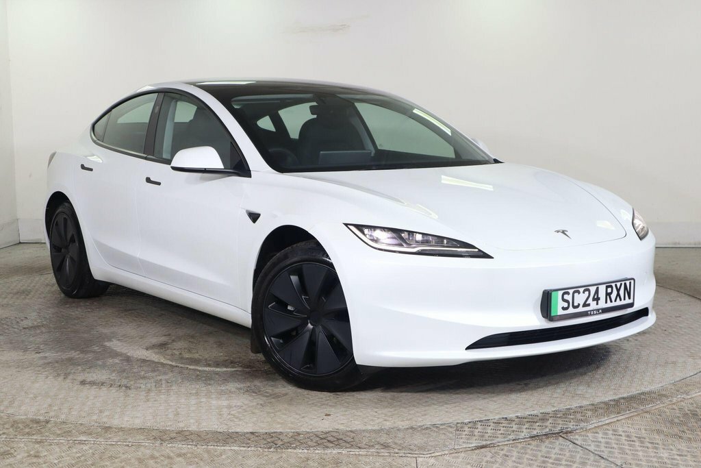 Tesla Model 3 Saloon White