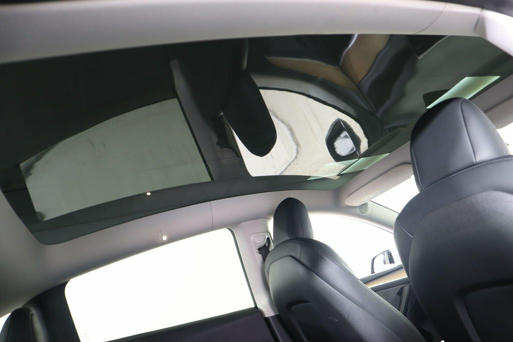 Tesla Model Y Suv GJ22NFY White #5