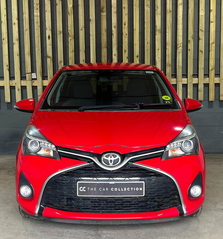 Toyota Yaris 1.33 Dual Vvt-i Design Hatchback VU17JMV Red #2