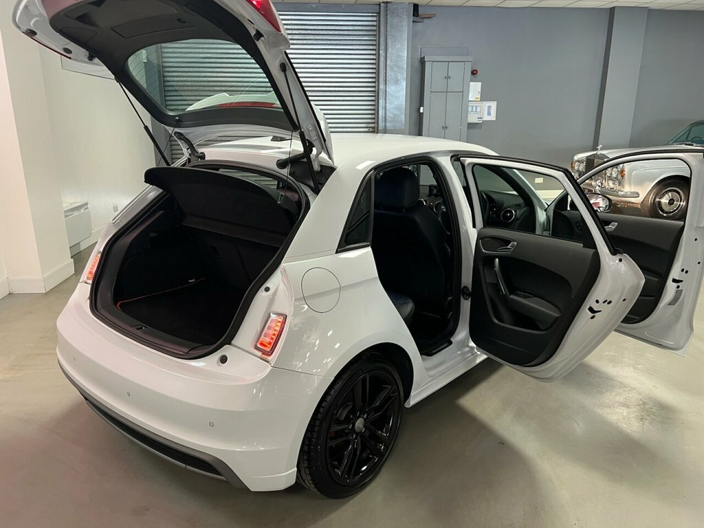 Audi A1 1.6 Tdi S Line Style Edition Sportback Euro 5 S S Silver #8