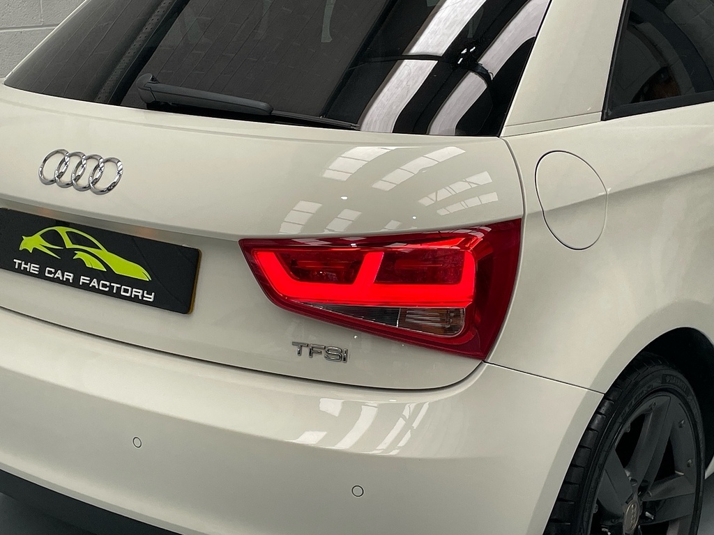 Audi A1 1.2 Tfsi Sport Euro 5 Ss Silver #17