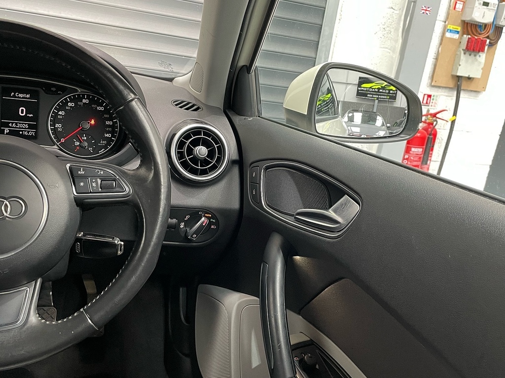 Audi A1 1.2 Tfsi Sport Euro 5 Ss Silver #28