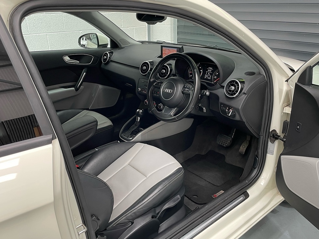 Audi A1 1.2 Tfsi Sport Euro 5 Ss Silver #23