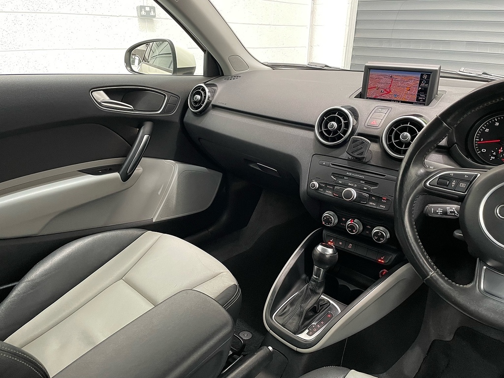 Audi A1 1.2 Tfsi Sport Euro 5 Ss Silver #52