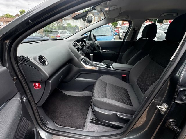 Peugeot 3008 3008 Allure Bluehdi Ss Silver #23