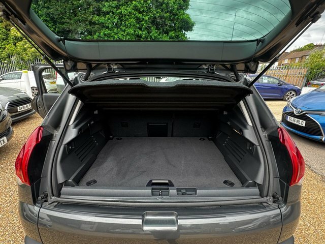 Peugeot 3008 3008 Allure Bluehdi Ss Silver #33