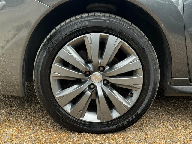 Peugeot 3008 3008 Allure Bluehdi Ss Silver #22