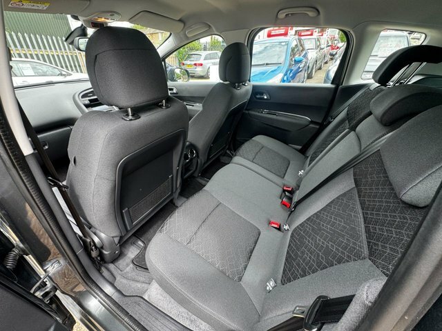 Peugeot 3008 3008 Allure Bluehdi Ss Silver #32