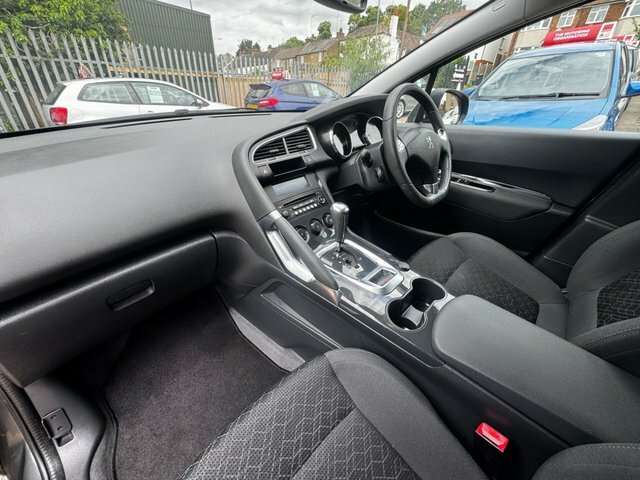 Peugeot 3008 3008 Allure Bluehdi Ss Silver #25