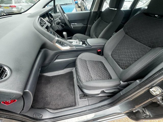 Peugeot 3008 3008 Allure Bluehdi Ss Silver #28