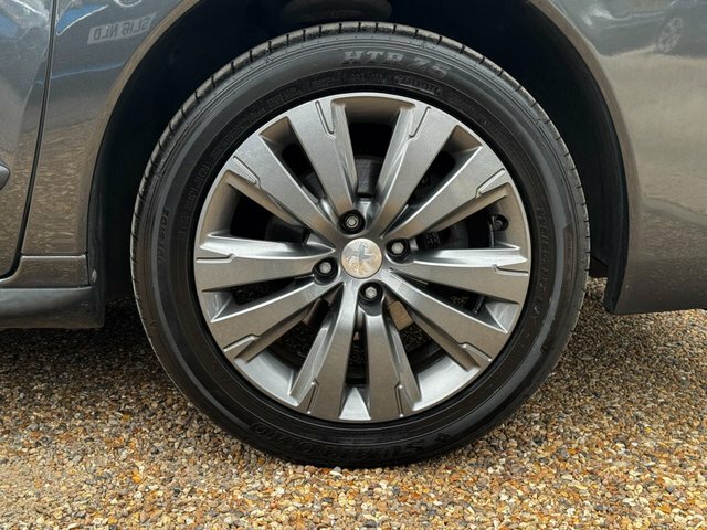 Peugeot 3008 3008 Allure Bluehdi Ss Silver #19