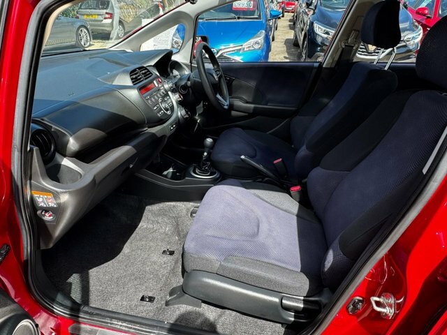 Honda Jazz 1.4 I-vtec Es Plus Cvt Hatchback Grey #21