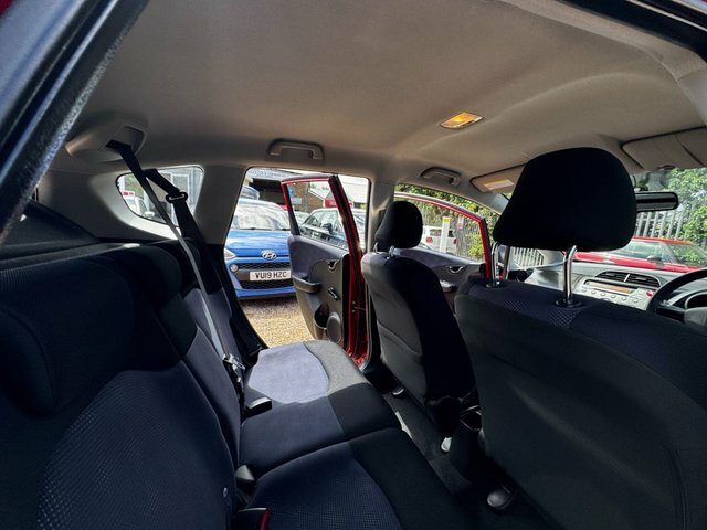 Honda Jazz 1.4 I-vtec Es Plus Cvt Hatchback Grey #33