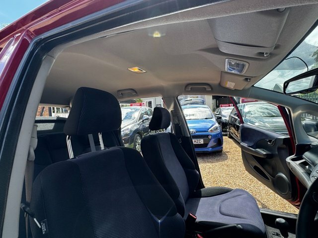 Honda Jazz 1.4 I-vtec Es Plus Cvt Hatchback Grey #38
