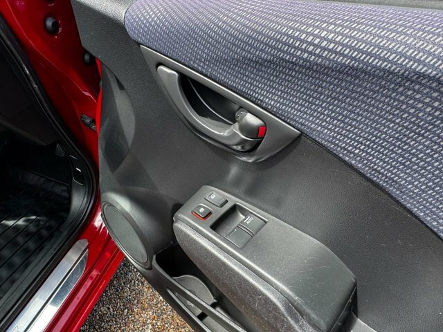 Honda Jazz 1.4 I-vtec Es Plus Cvt Hatchback Grey #35