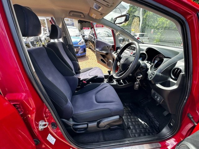 Honda Jazz 1.4 I-vtec Es Plus Cvt Hatchback Grey #36