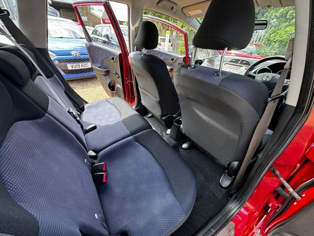 Honda Jazz 1.4 I-vtec Es Plus Cvt Hatchback Grey #34
