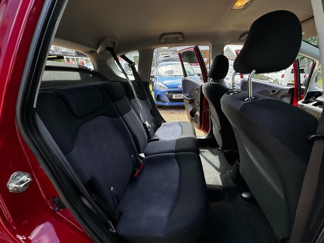 Honda Jazz 1.4 I-vtec Es Plus Cvt Hatchback Grey #32