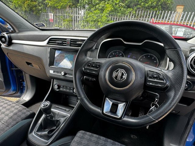MG ZS 1.5 Vti-tech Exclusive Euro 6 Ss Red #41
