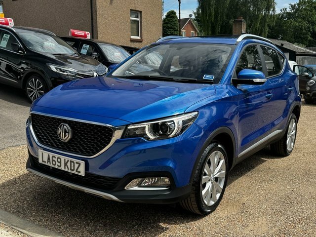 MG ZS 1.5 Vti-tech Exclusive Euro 6 Ss Red #4