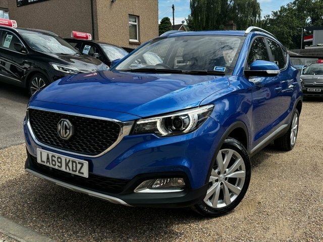 MG ZS 1.5 Vti-tech Exclusive Euro 6 Ss Red #3