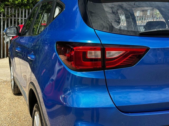 MG ZS 1.5 Vti-tech Exclusive Euro 6 Ss Red #17