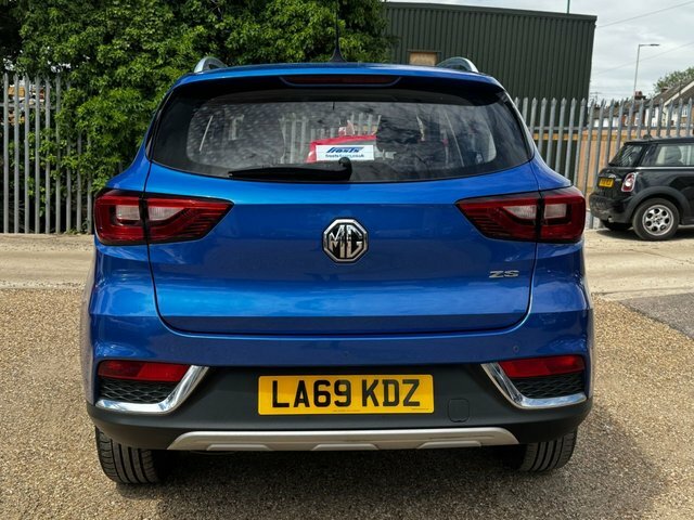 MG ZS 1.5 Vti-tech Exclusive Euro 6 Ss Red #8