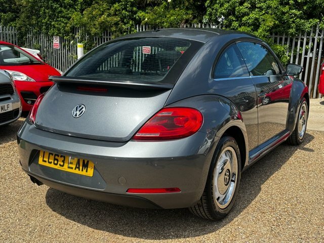 Volkswagen Beetle 1.6 Tdi Bluemotion Tech Design Cabriolet Diese Red #7