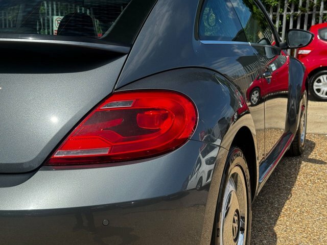 Volkswagen Beetle 1.6 Tdi Bluemotion Tech Design Cabriolet Diese Red #16