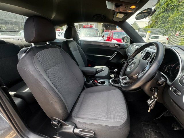 Volkswagen Beetle 1.6 Tdi Bluemotion Tech Design Cabriolet Diese Red #32