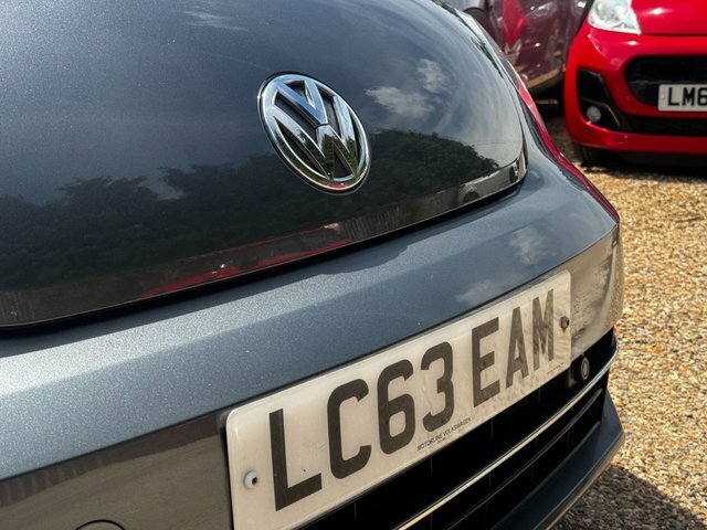 Volkswagen Beetle 1.6 Tdi Bluemotion Tech Design Cabriolet Diese Red #13