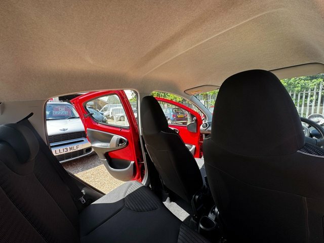 Peugeot 107 Active 68 Bhp Black #35