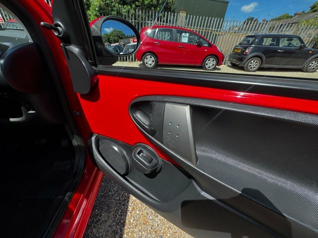 Peugeot 107 Active 68 Bhp Black #36