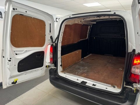 Citroen Berlingo 1.2 Puretech Feel M Grey #26