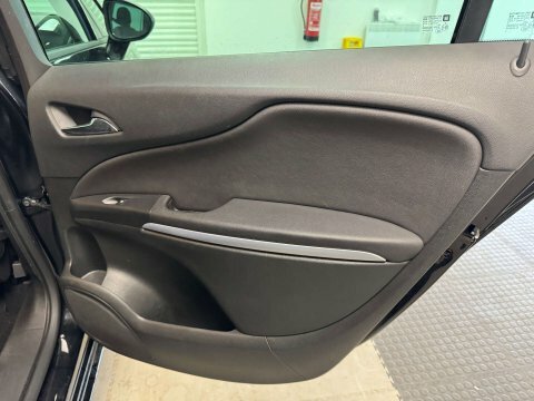 Vauxhall Zafira Tourer Zafira Tourer Elite Nav Cdti Ss Silver #34