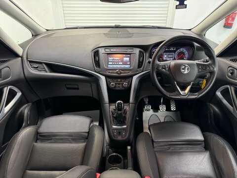 Vauxhall Zafira Tourer Sri T Black #3