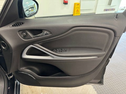 Vauxhall Zafira Tourer Zafira Tourer Elite Nav Cdti Ss Silver #39