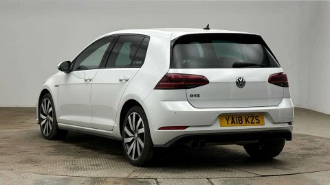 Volkswagen Golf 2018 18 1.4 YA18KZS White #3