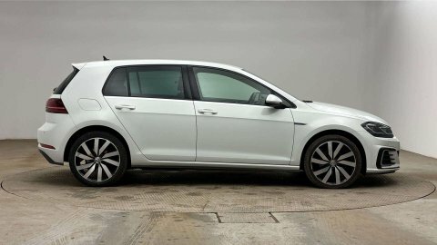 Volkswagen Golf 2018 18 1.4 YA18KZS White #4