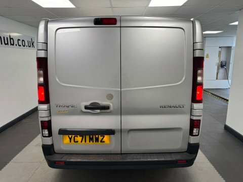 Renault Trafic Black Edition 2.0 Dci Energy 28 Swb Standard 145 B Black #25