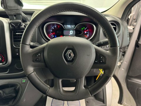 Renault Trafic Black Edition 2.0 Dci Energy 28 Swb Standard 145 B Black #12