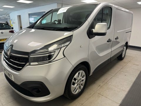 Renault Trafic 2021 71 2.0 Silver #6